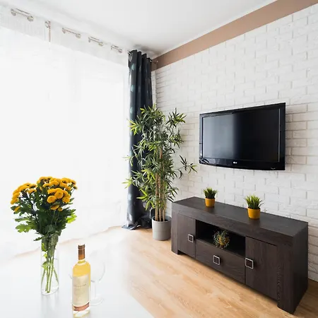- 3 - Lift - Parking-new Building Appartamento Breslavia